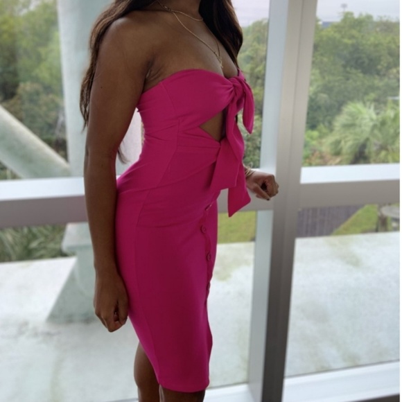 Dress - Picture 2 of 3